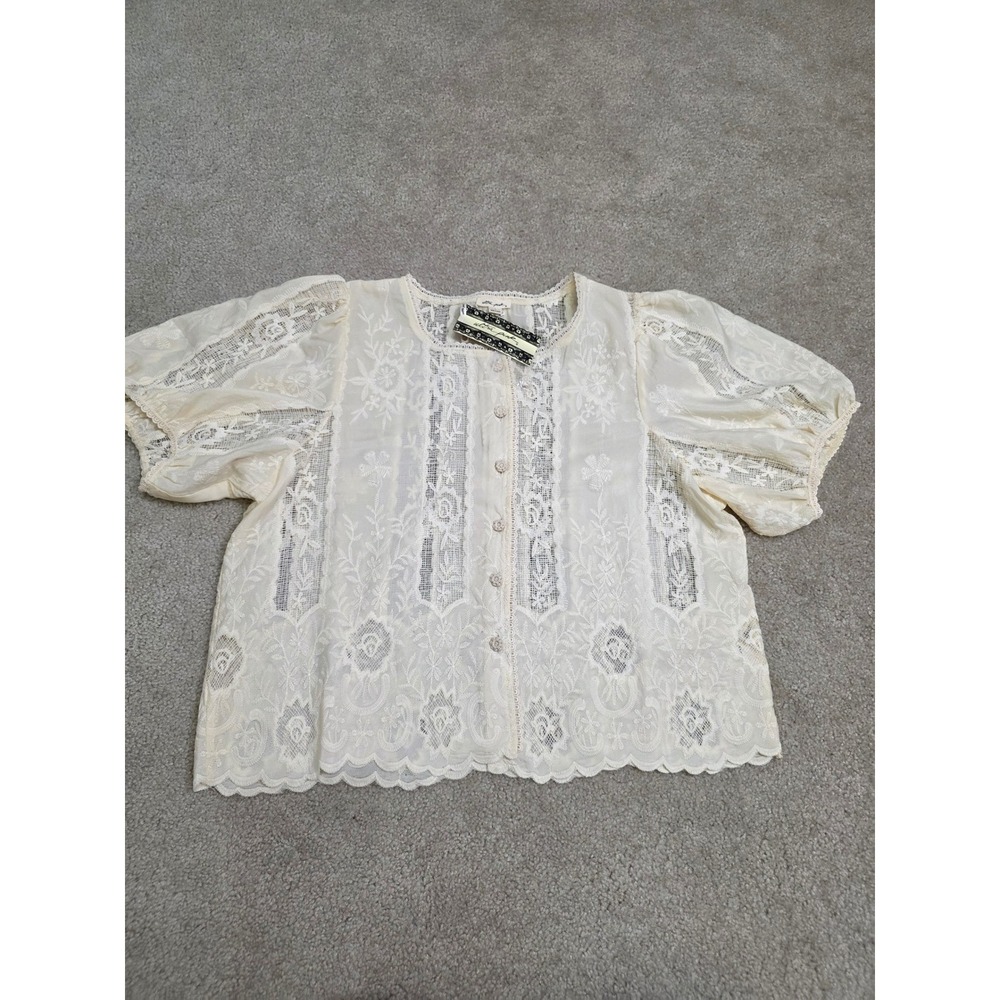 Ultra Pink Cream Lace Button Front Blouse Short Puff Sleeve Floral Embroidered L - Picture 3 of 10
